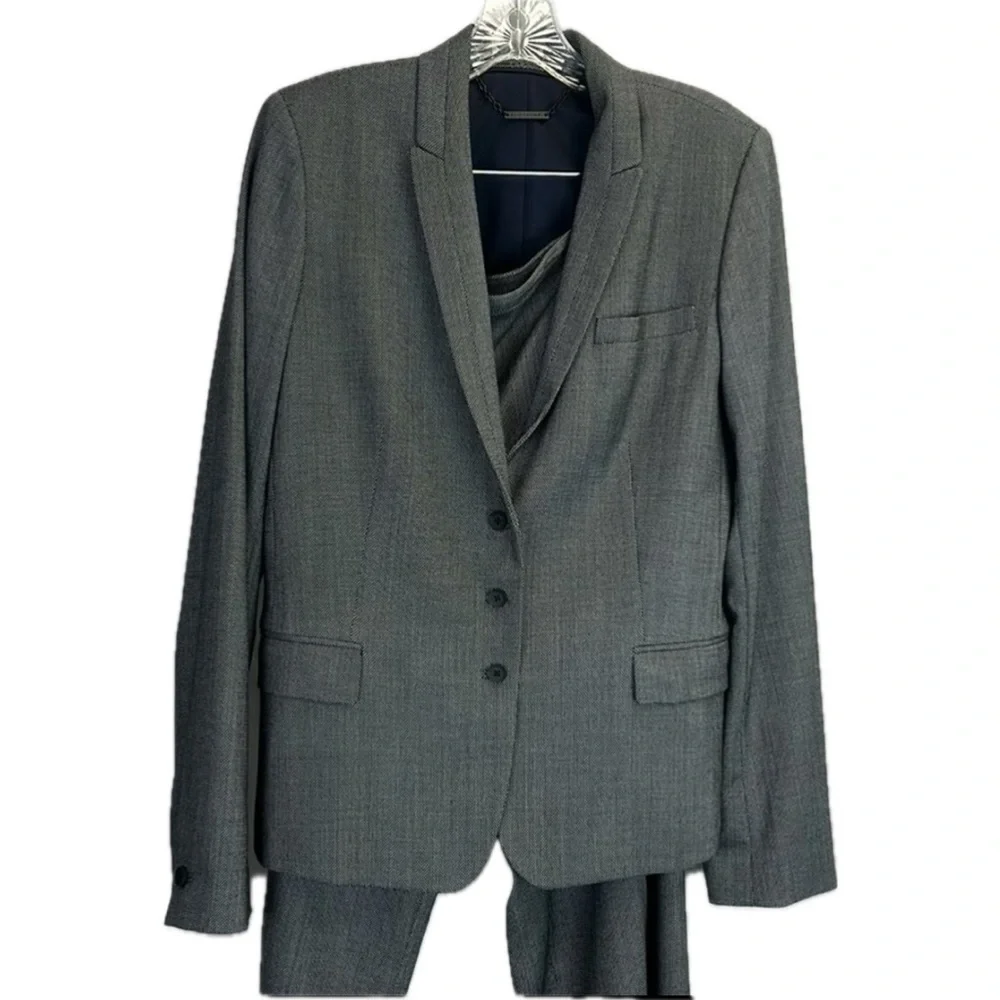 Elie Tahari Women’s Single Breasted Tweed Gray White Pant Suit Size 12